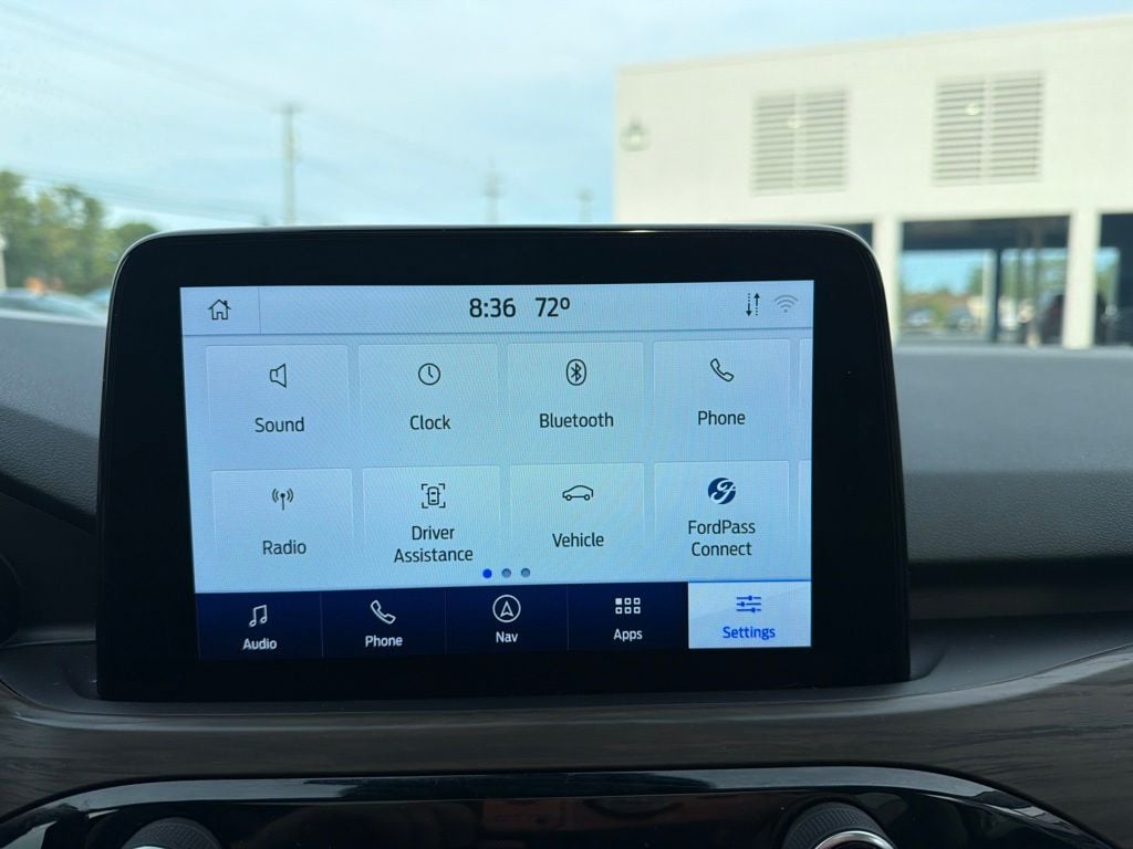 Pre-Owned 2020 Ford Escape Titanium - photo - 10