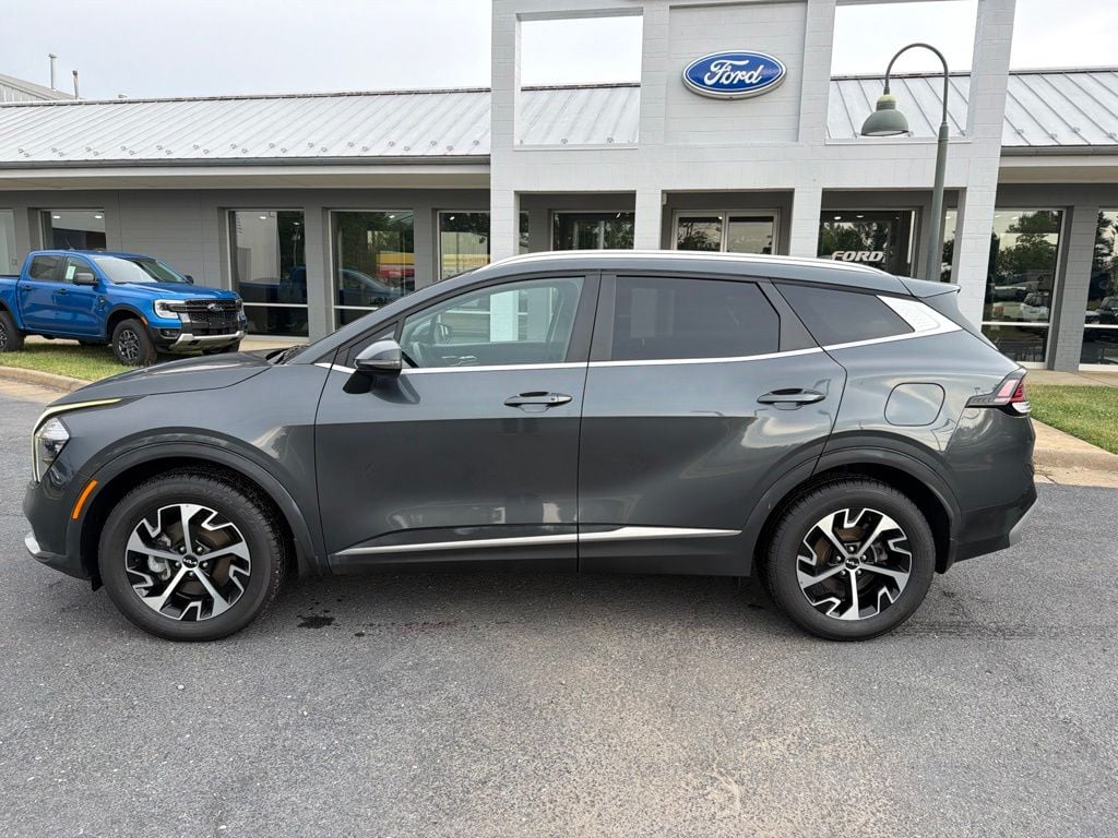 Pre-Owned 2023 Kia Sportage Hybrid EX - photo - 1