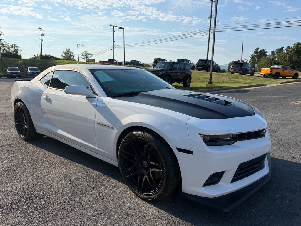 Pre-Owned 2014 Chevrolet Camaro SS - photo - 6