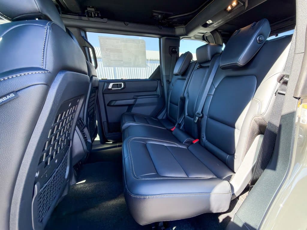New 2026 Ford Bronco Badlands - photo - 6