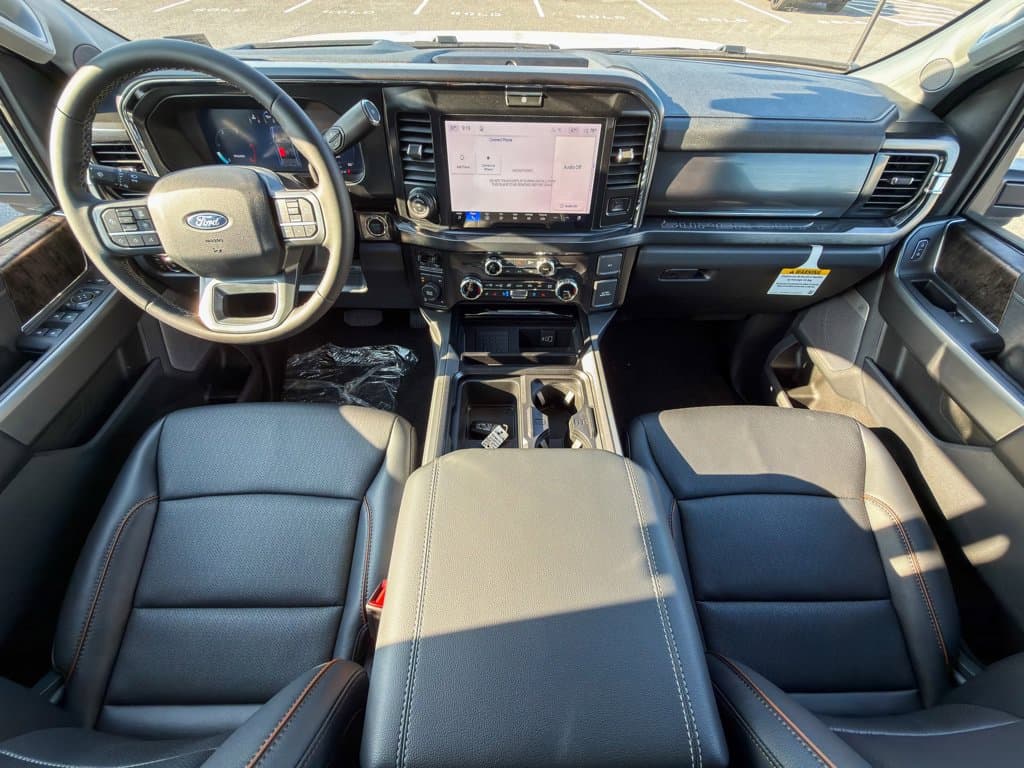 New 2027 Ford F-350SD Lariat - photo - 15