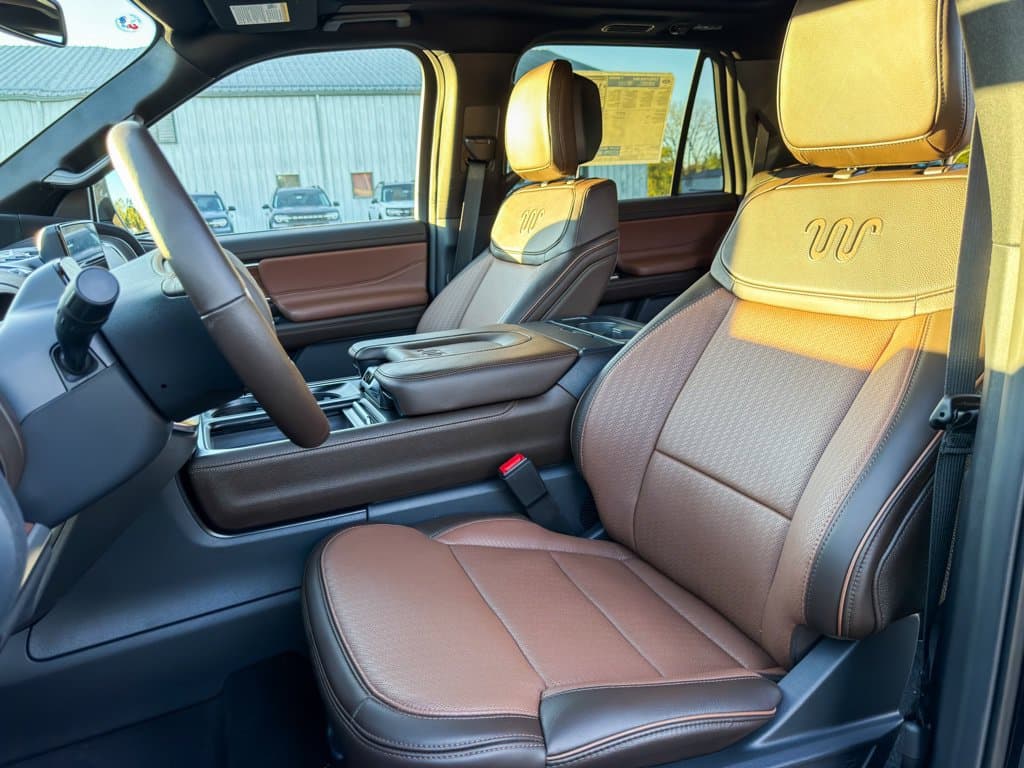 New 2027 Ford Expedition Max King Ranch - photo - 17