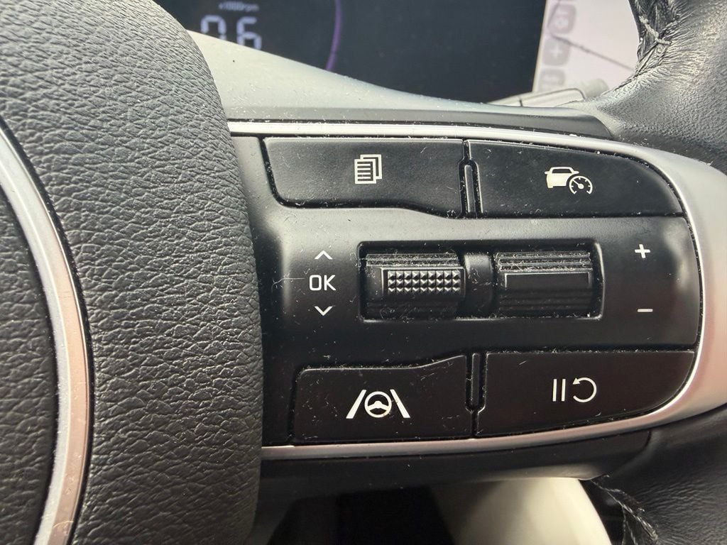 Pre-Owned 2024 Kia Sportage EX - photo - 13