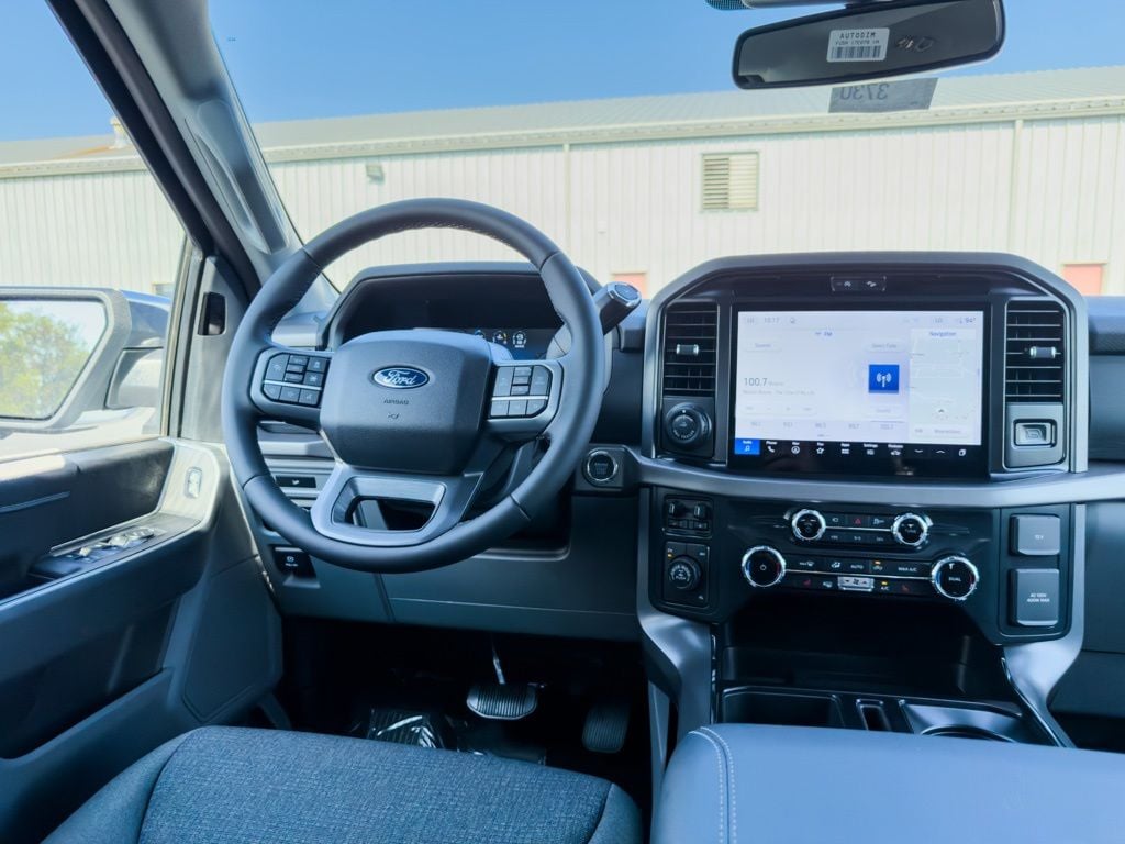 New 2026 Ford F-150 XLT - photo - 13