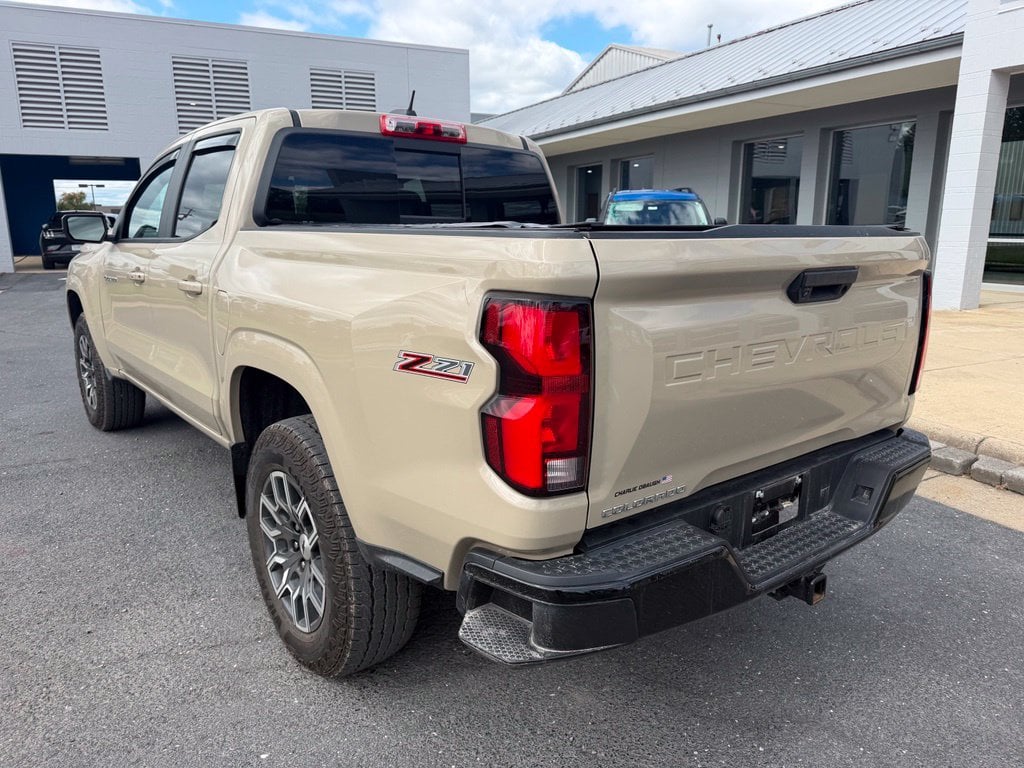 Pre-Owned 2024 Chevrolet Colorado Z71 - photo - 2