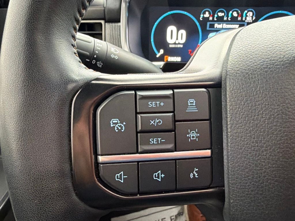 Pre-Owned 2023 Ford F-150 Platinum - photo - 12