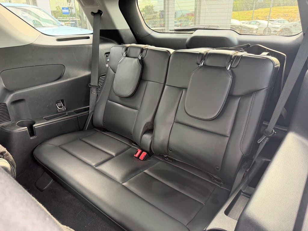 Pre-Owned 2022 Ford Explorer XLT - photo - 17