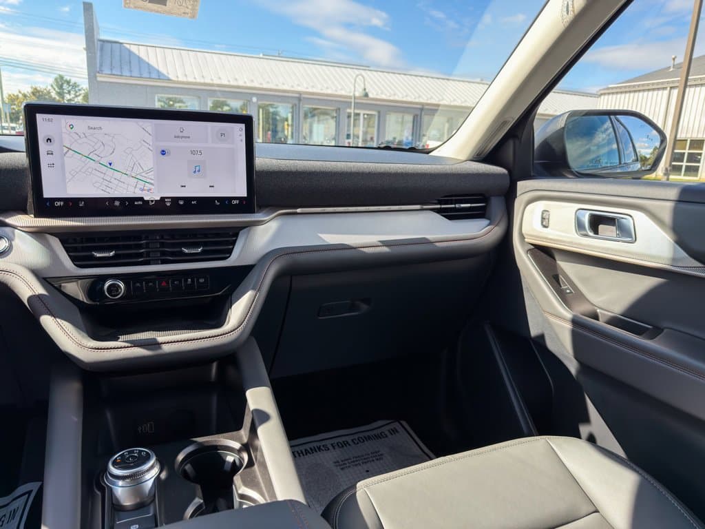 New 2026 Ford Explorer Active - photo - 16
