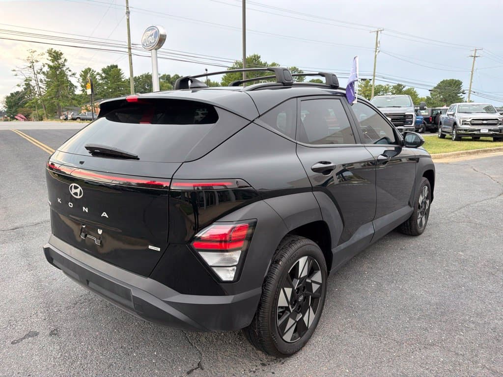 Pre-Owned 2024 Hyundai Kona SEL - photo - 4