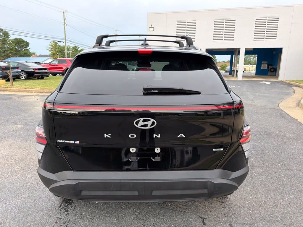 Pre-Owned 2024 Hyundai Kona SEL - photo - 3