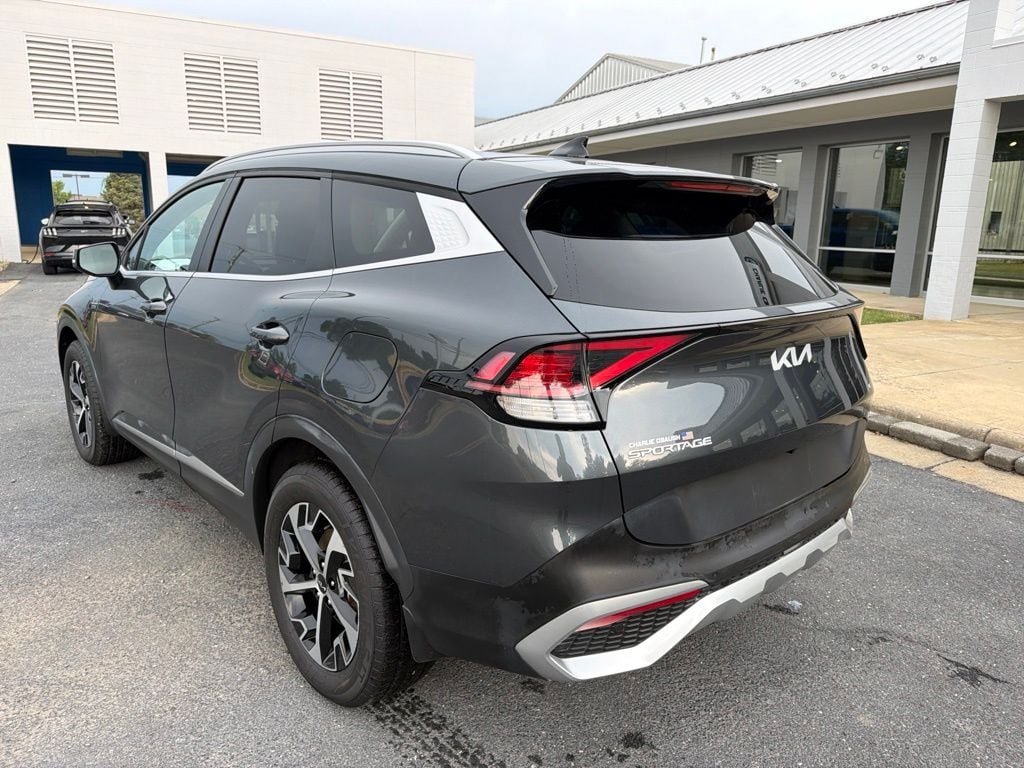 Pre-Owned 2023 Kia Sportage Hybrid EX - photo - 2