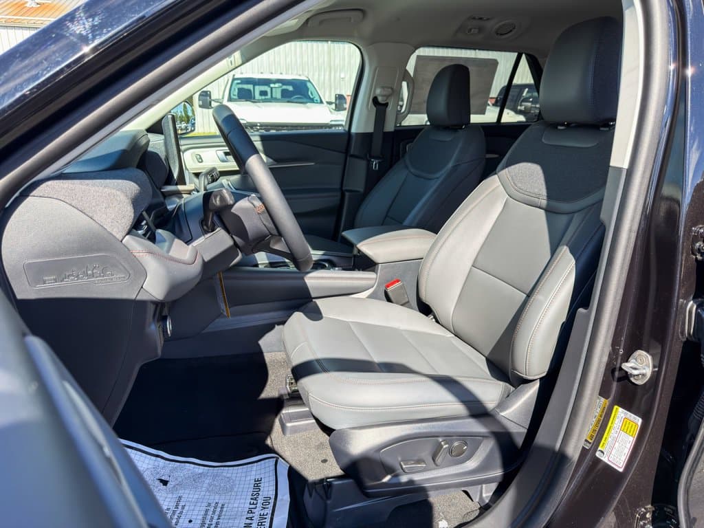 New 2026 Ford Explorer Active - photo - 9