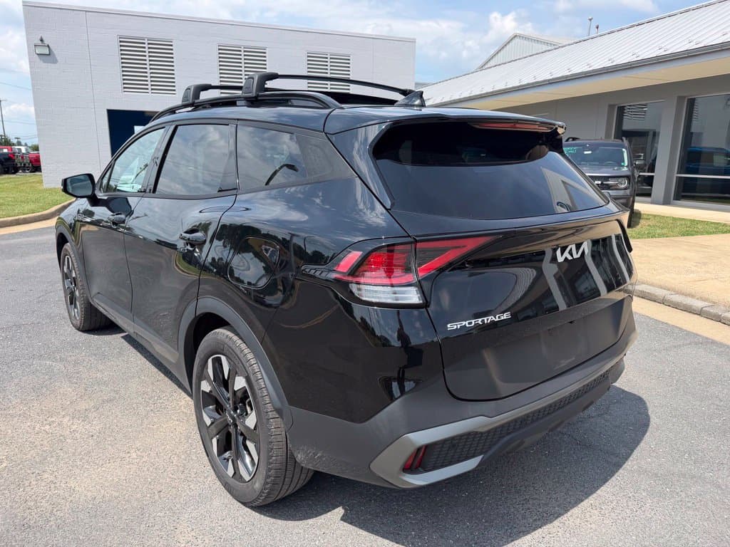 Pre-Owned 2023 Kia Sportage X-Line - photo - 2