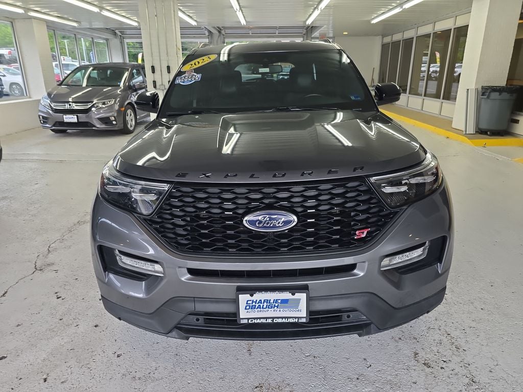 Pre-Owned 2023 Ford Explorer ST - photo - 7