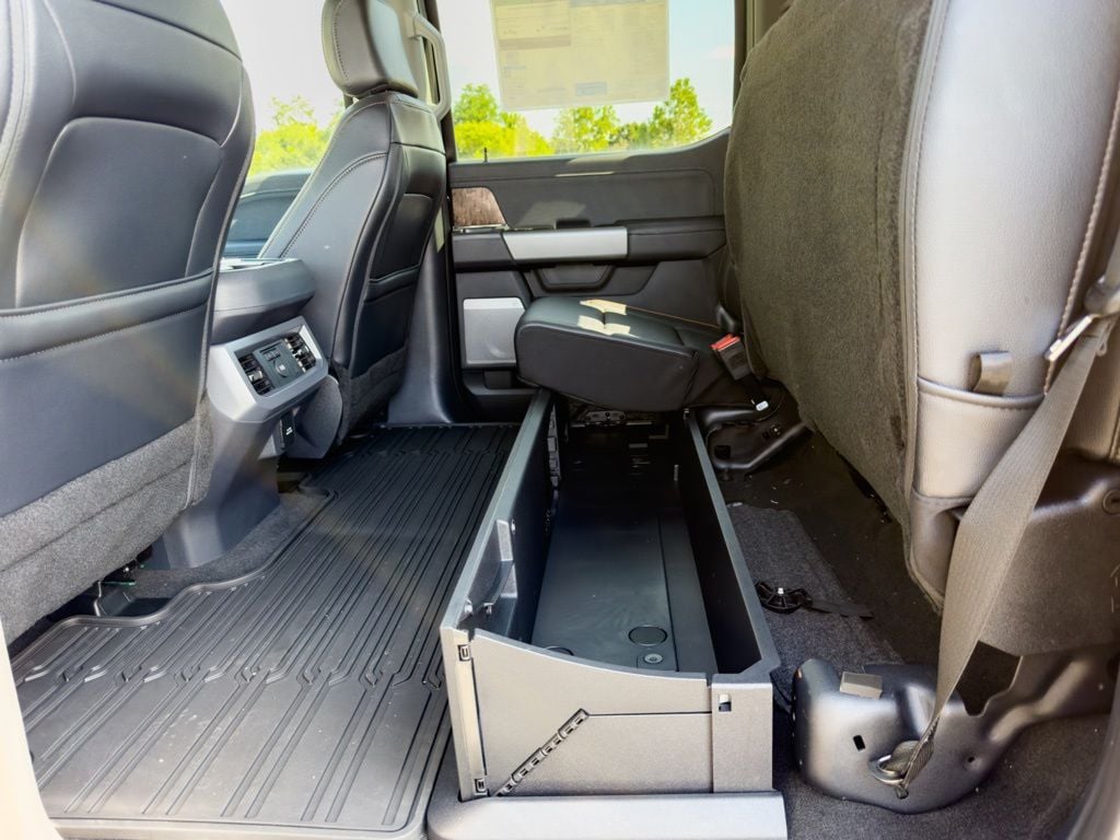 New 2026 Ford F-250SD Lariat - photo - 6