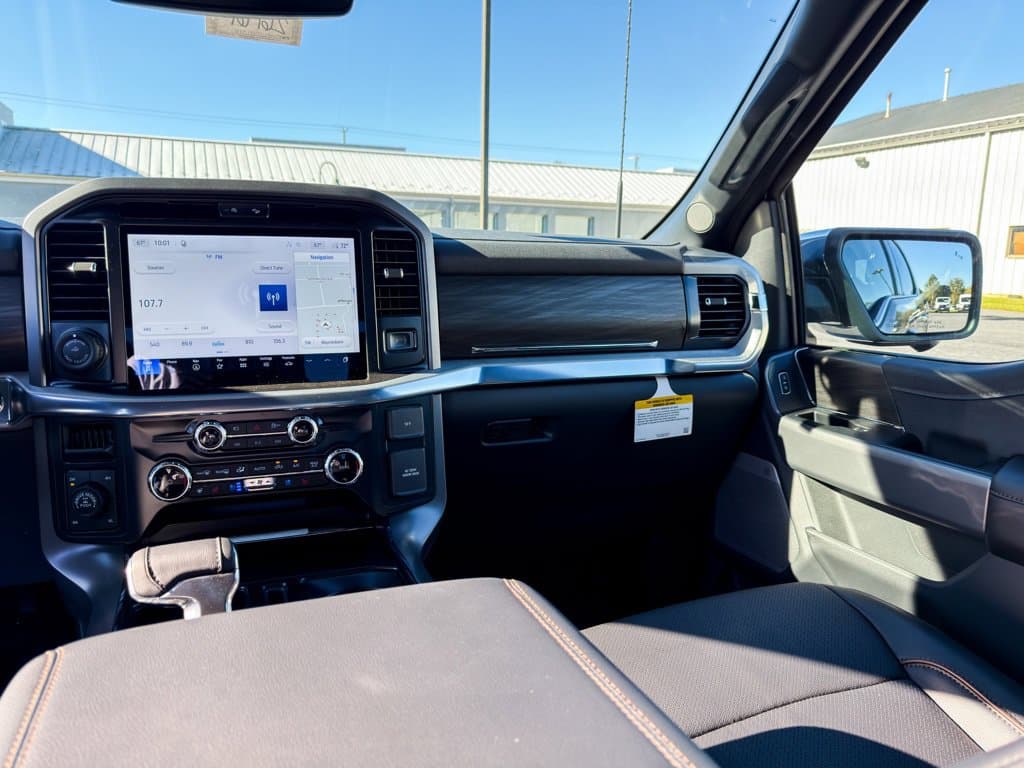 New 2026 Ford F-150 Lariat - photo - 10