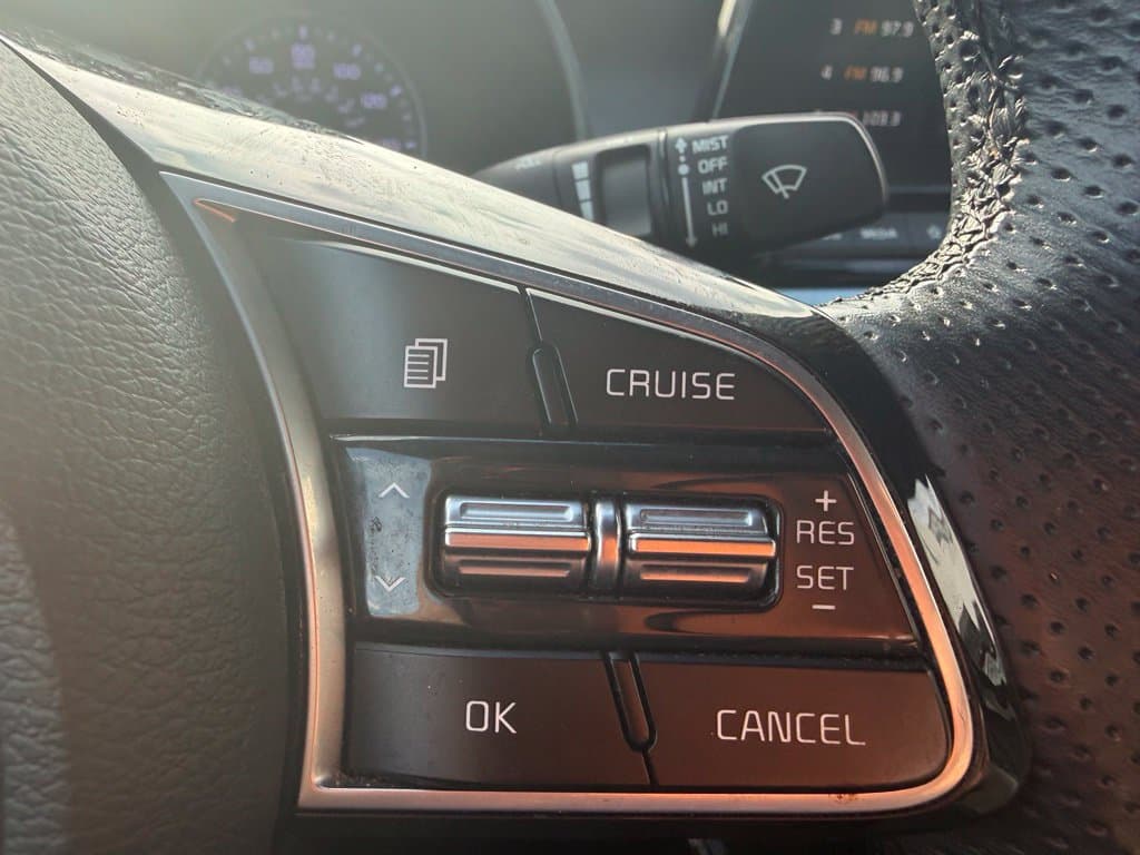 Pre-Owned 2021 Kia Forte GT-Line - photo - 11