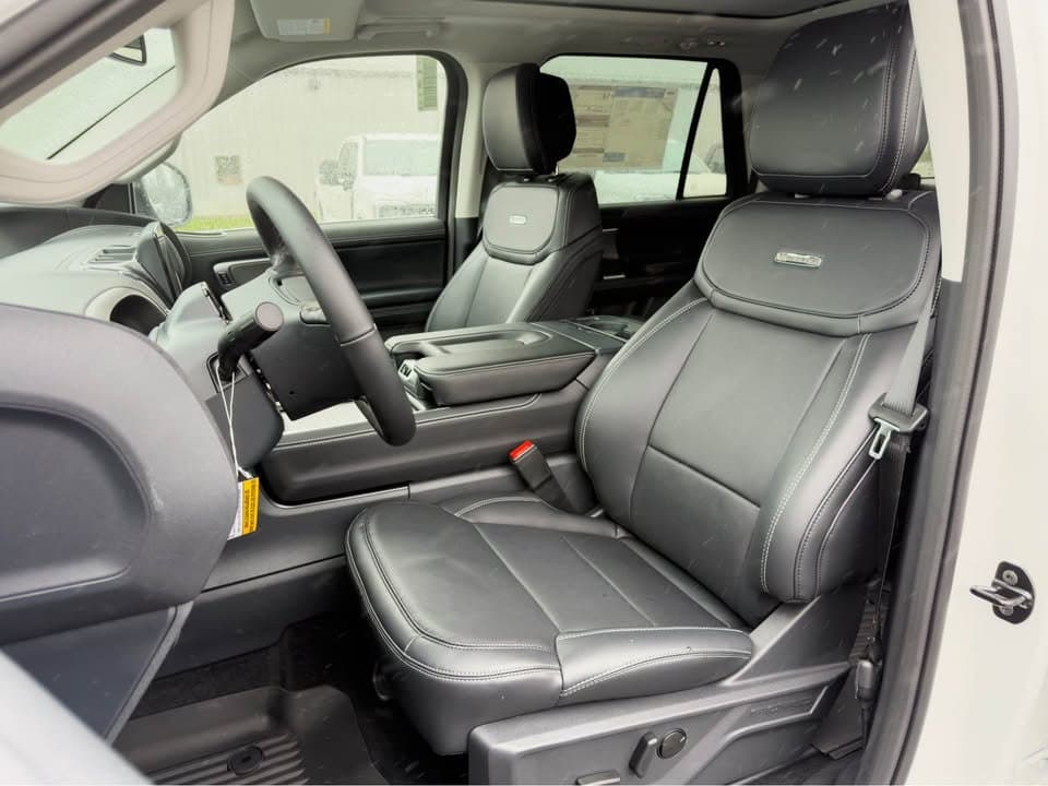 New 2027 Ford Expedition Platinum - photo - 5