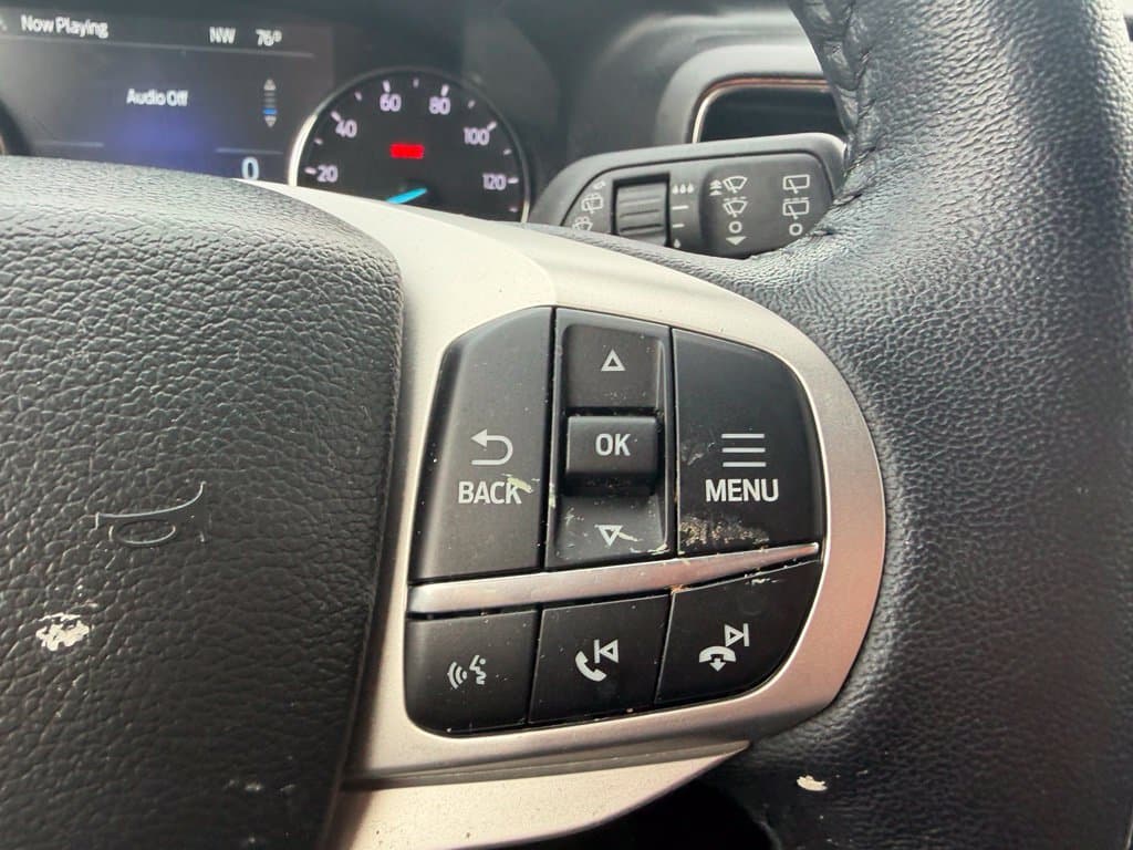 Pre-Owned 2023 Ford Explorer XLT - photo - 12