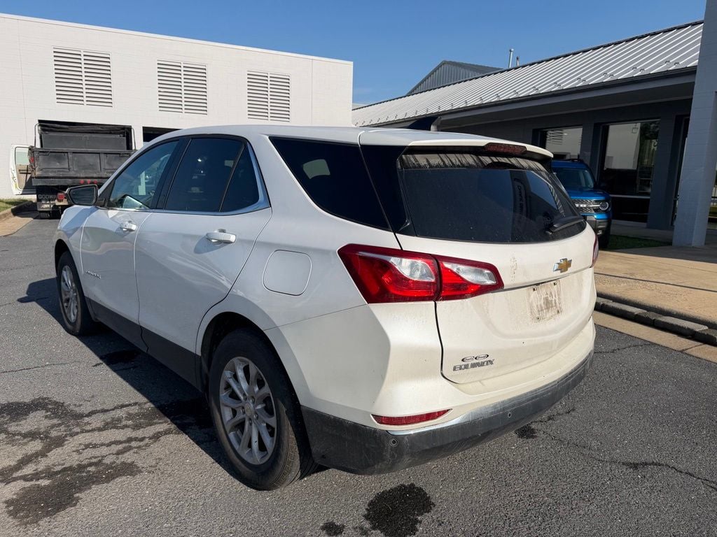 Pre-Owned 2020 Chevrolet Equinox LT - photo - 2