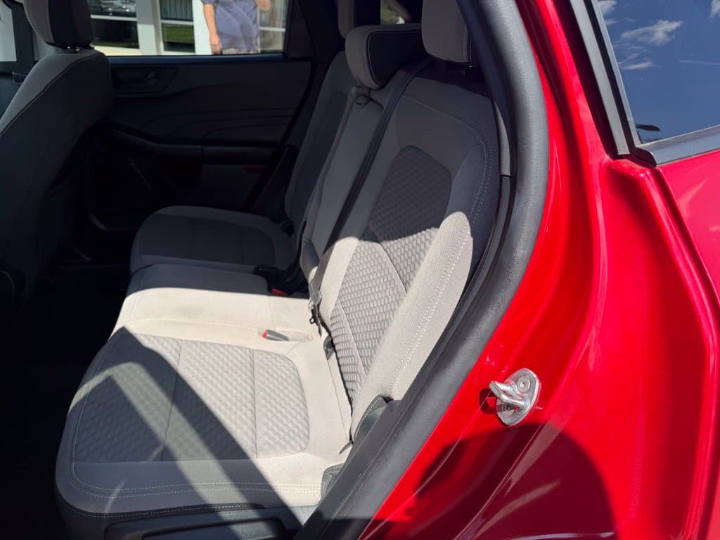 Pre-Owned 2022 Ford Escape SE - photo - 8