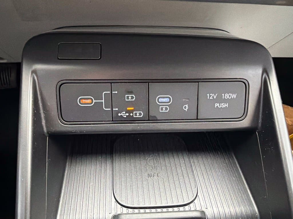 Pre-Owned 2024 Hyundai Kona SEL - photo - 12