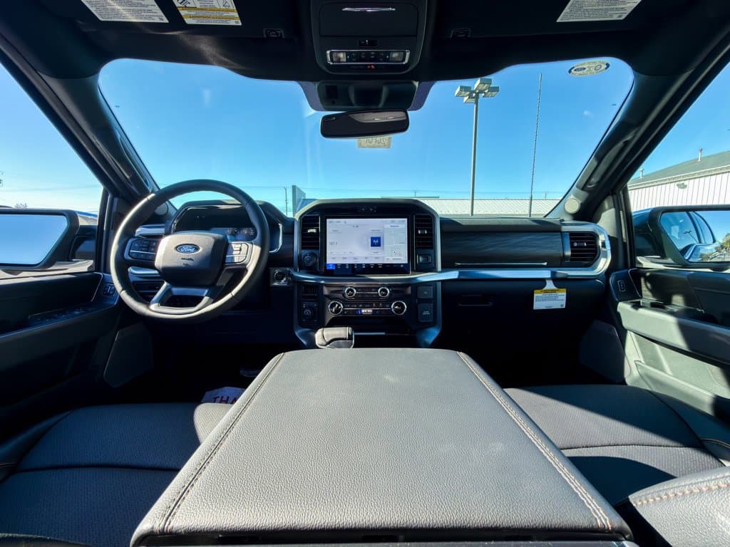 New 2026 Ford F-150 Lariat - photo - 16