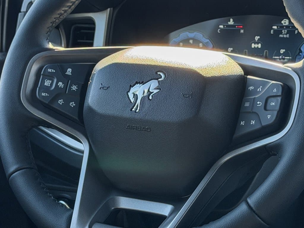 New 2026 Ford Bronco Outer Banks - photo - 17