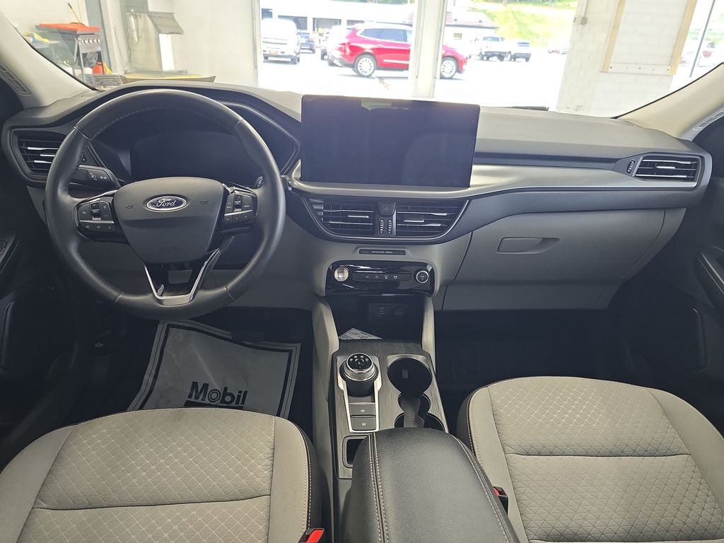 Pre-Owned 2023 Ford Escape Active - photo - 10