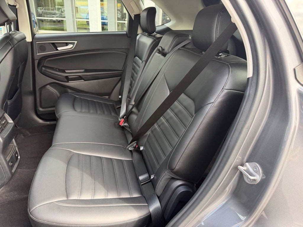 Pre-Owned 2024 Ford Edge SEL - photo - 9
