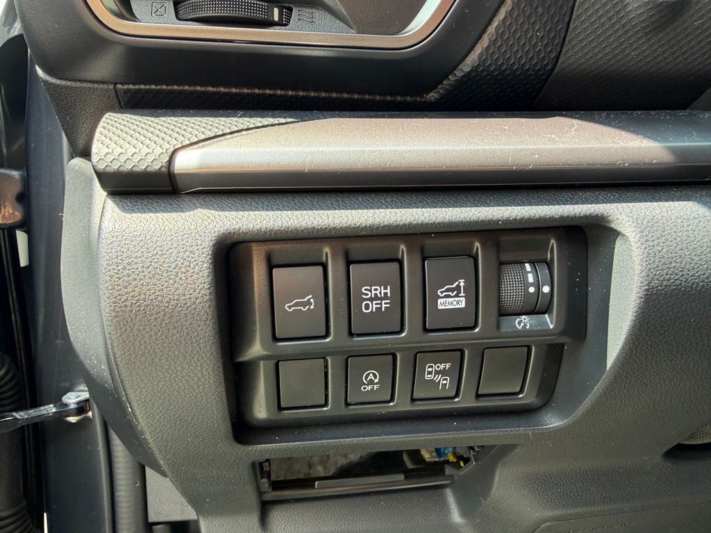 Pre-Owned 2022 Subaru Forester Premium - photo - 16
