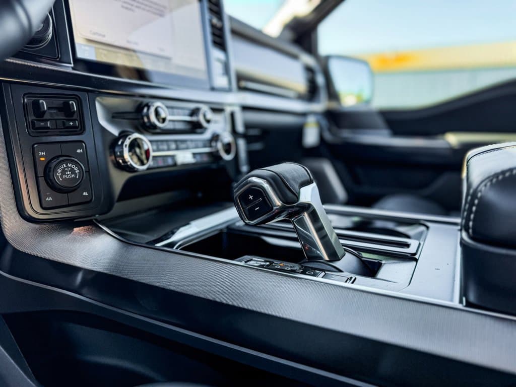 New 2026 Ford F-150 Platinum - photo - 17