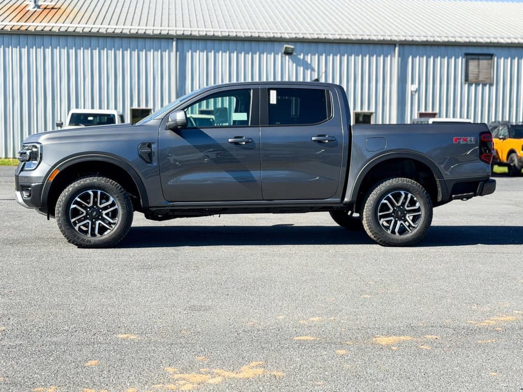 New 2026 Ford Ranger Lariat - photo - 2