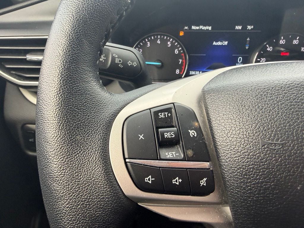 Pre-Owned 2023 Ford Explorer XLT - photo - 11