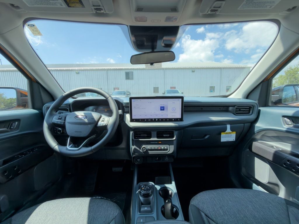 New 2026 Ford Maverick XLT - photo - 17