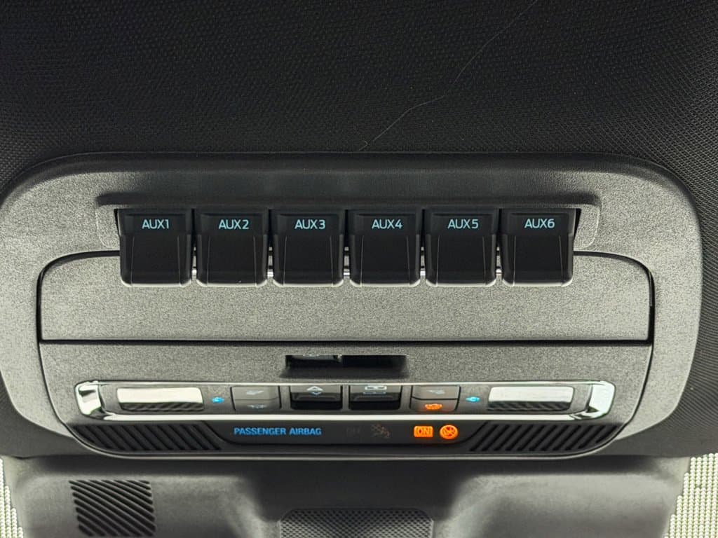 New 2026 Ford F-250SD Platinum - photo - 15