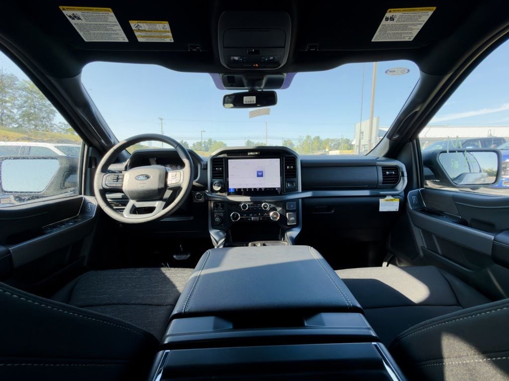 New 2026 Ford F-150 XLT - photo - 16