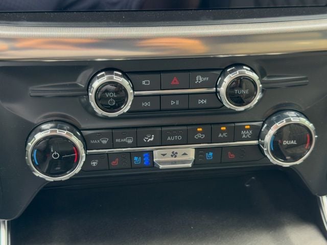 New 2026 Ford F-150 Platinum - photo - 15