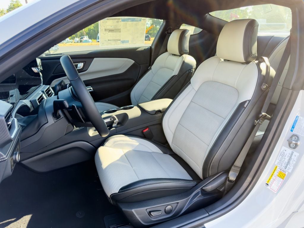 New 2026 Ford Mustang GT Premium - photo - 9