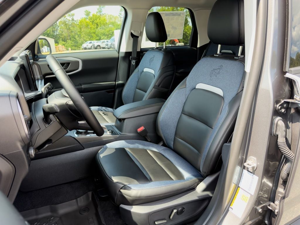 New 2025 Ford Bronco Sport Outer Banks - photo - 8