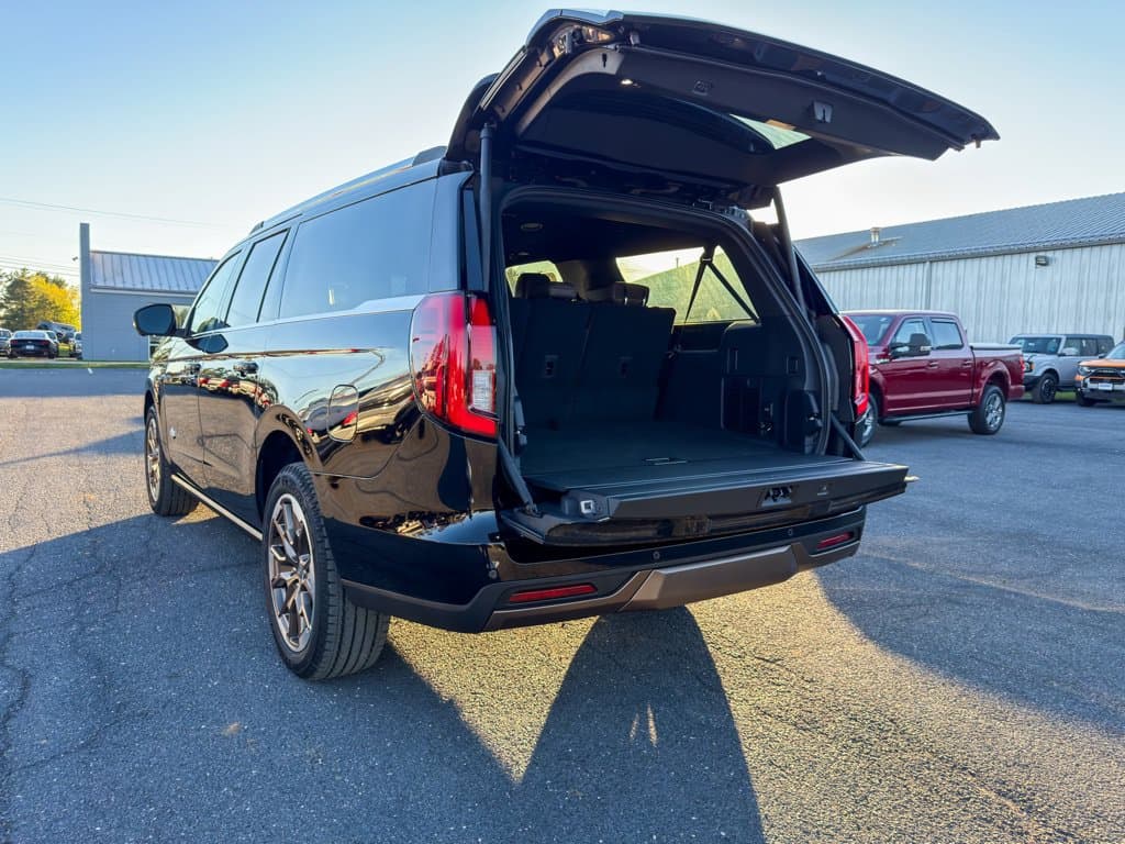 New 2027 Ford Expedition Max King Ranch - photo - 6