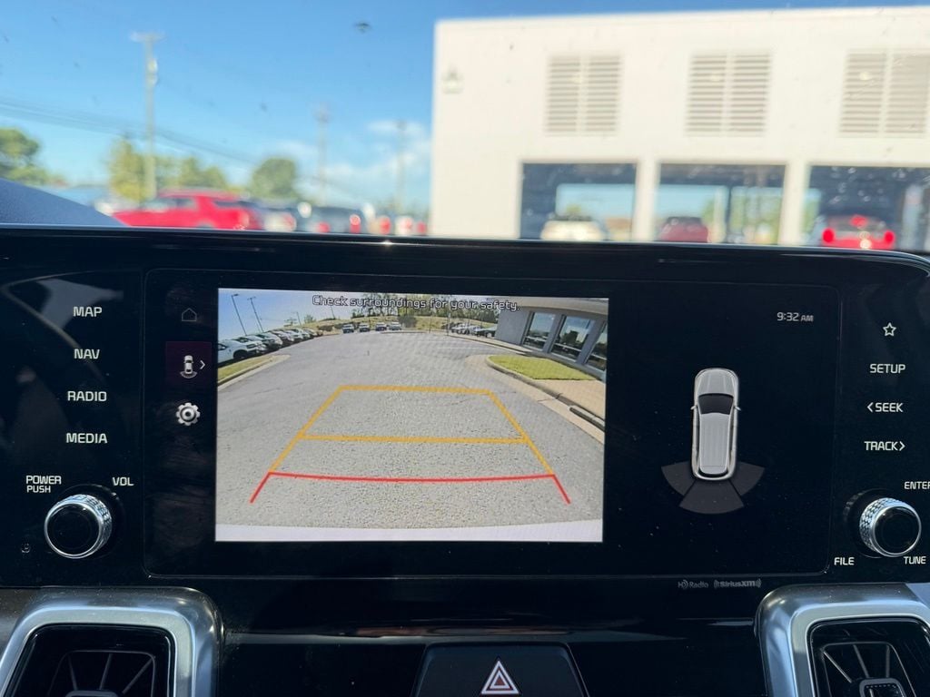 Pre-Owned 2023 Kia Sorento SX - photo - 14