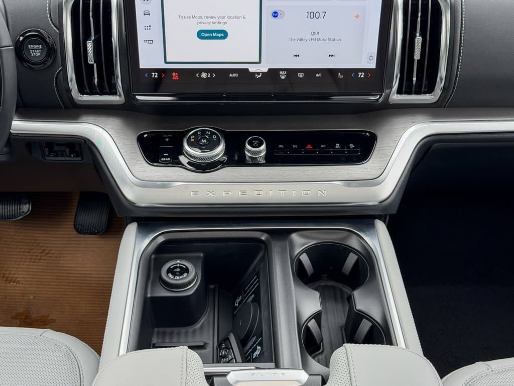 New 2027 Ford Expedition Platinum - photo - 14