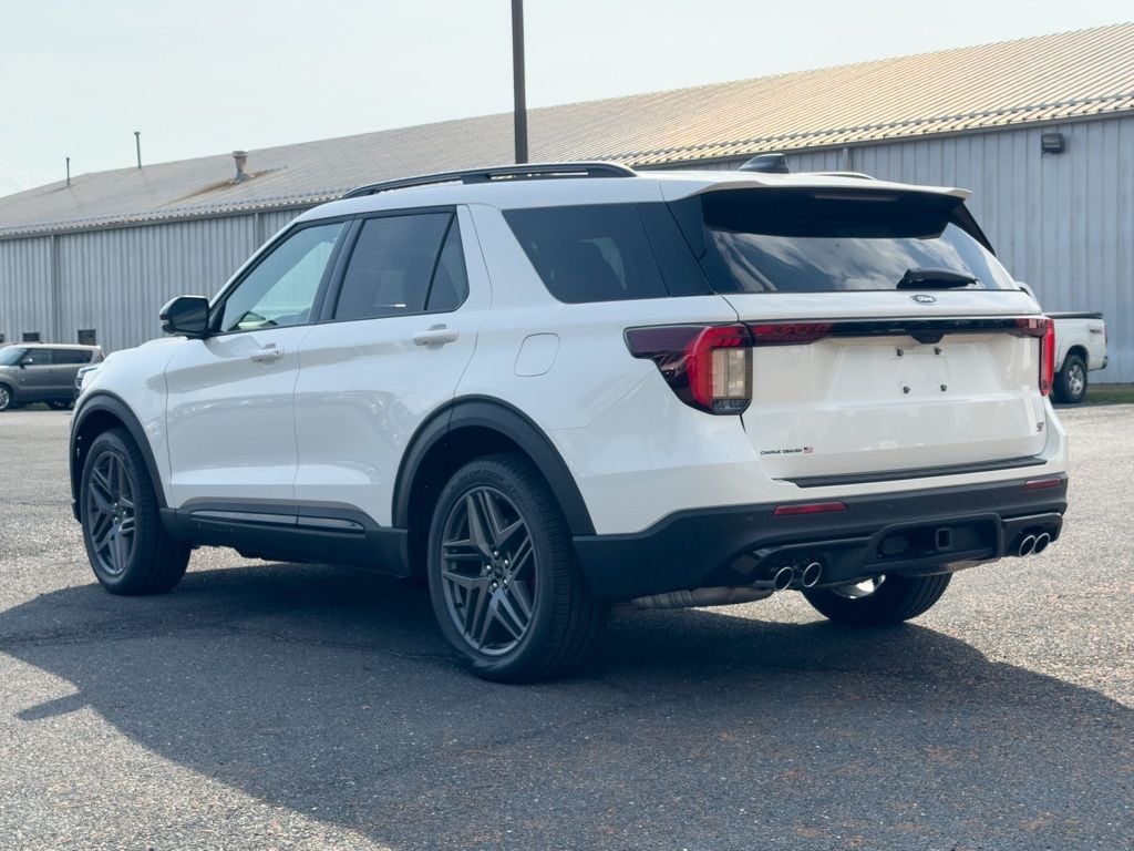 New 2026 Ford Explorer ST - photo - 4