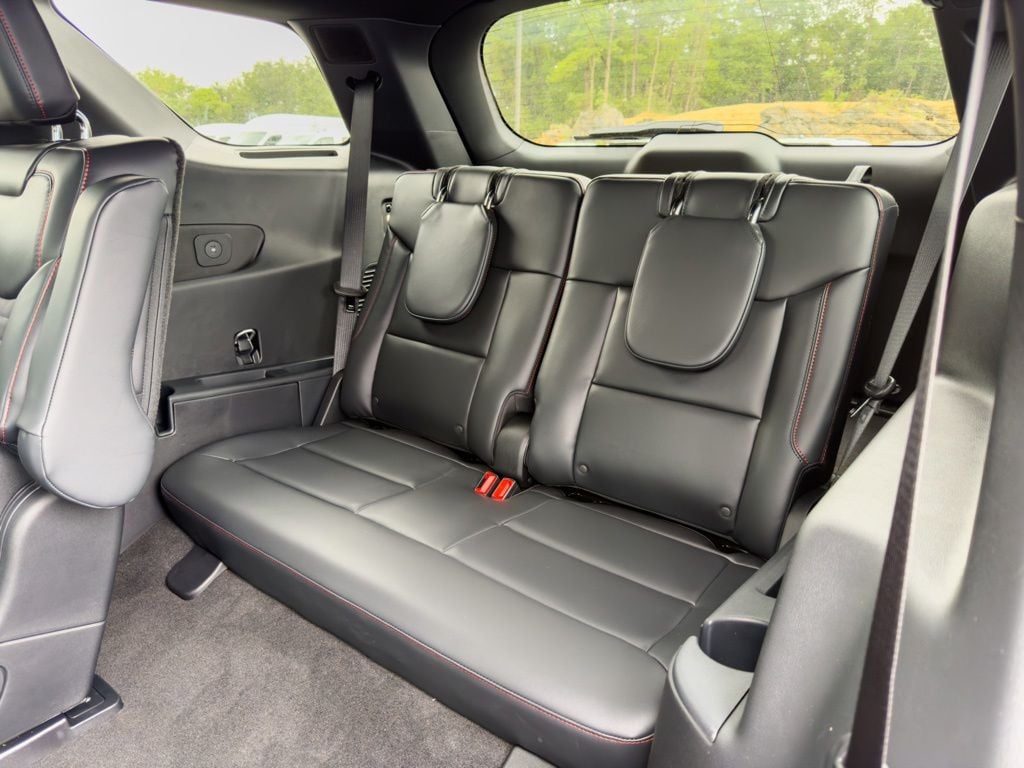 New 2026 Ford Explorer ST-Line - photo - 9