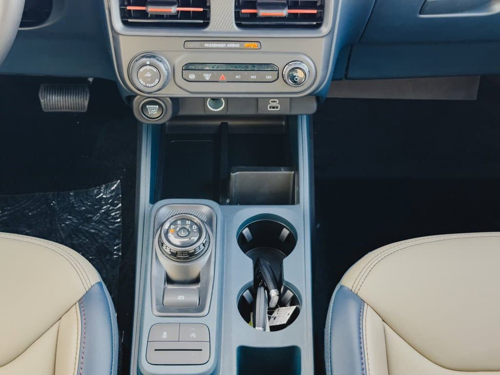 New 2026 Ford Maverick Lariat - photo - 12