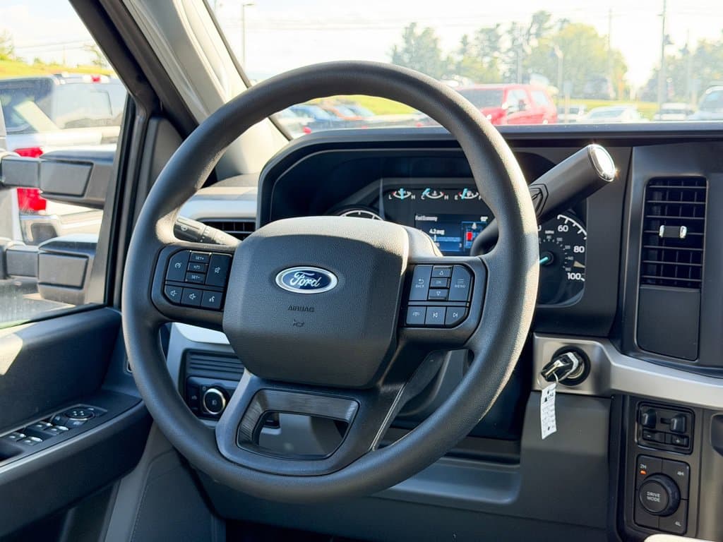 New 2026 Ford F-250SD XLT - photo - 7