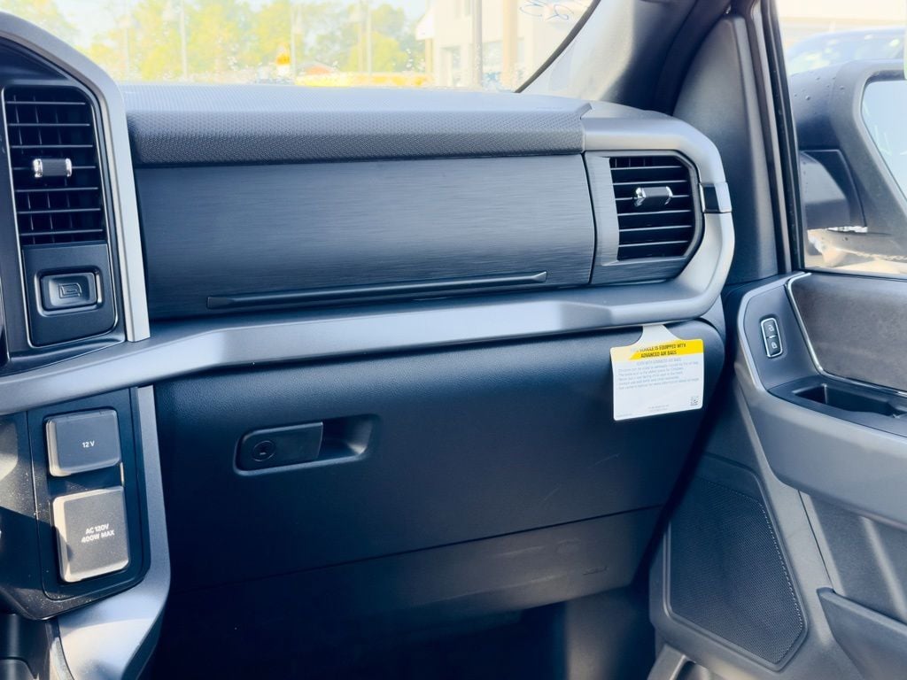New 2026 Ford F-150 XLT - photo - 9