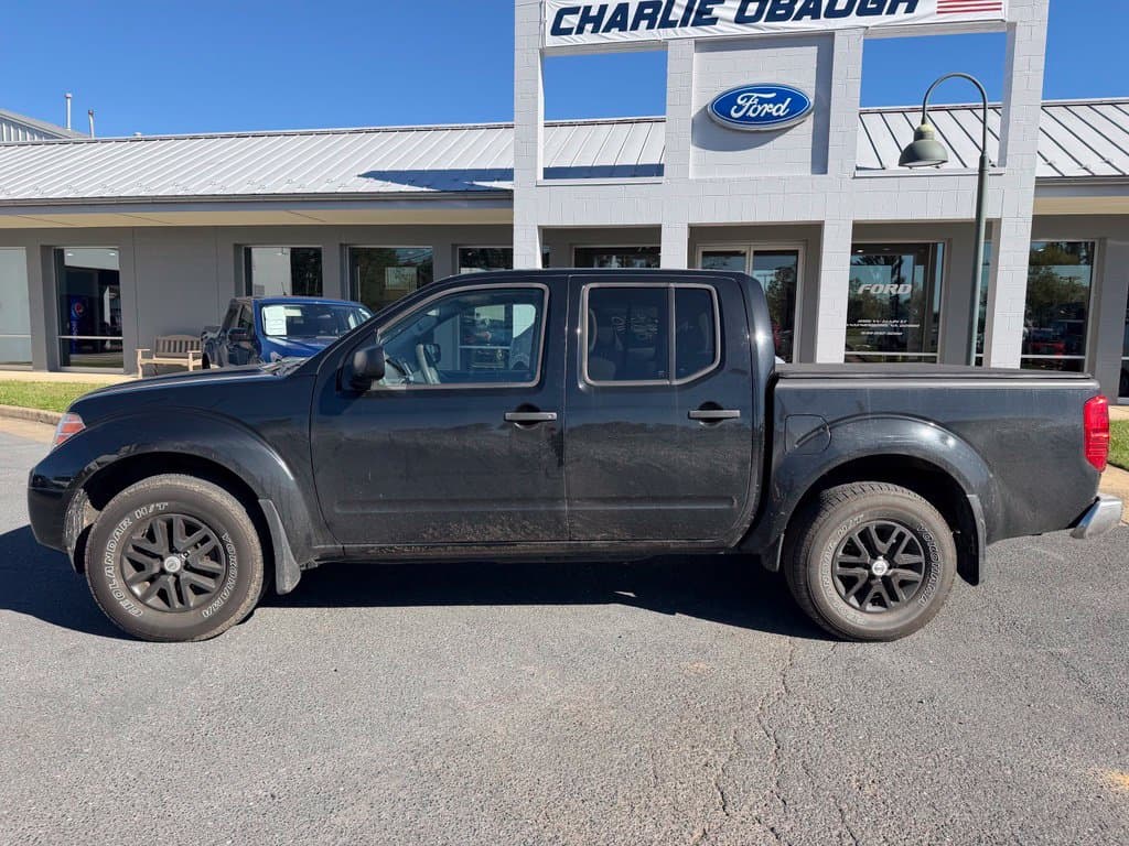 Pre-Owned 2019 Nissan Frontier SV - photo - 1