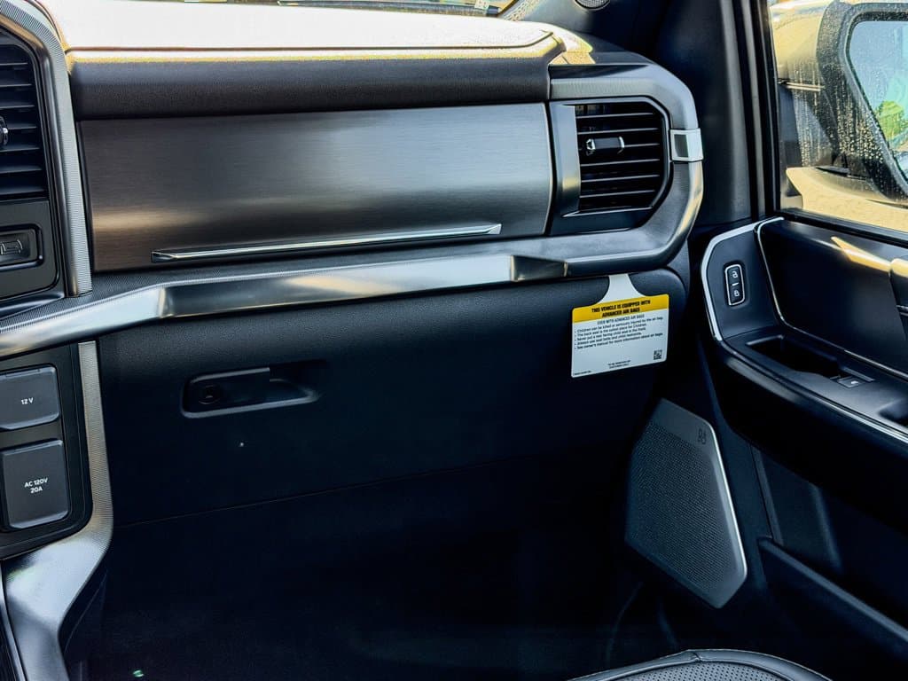 New 2026 Ford F-150 Platinum - photo - 22